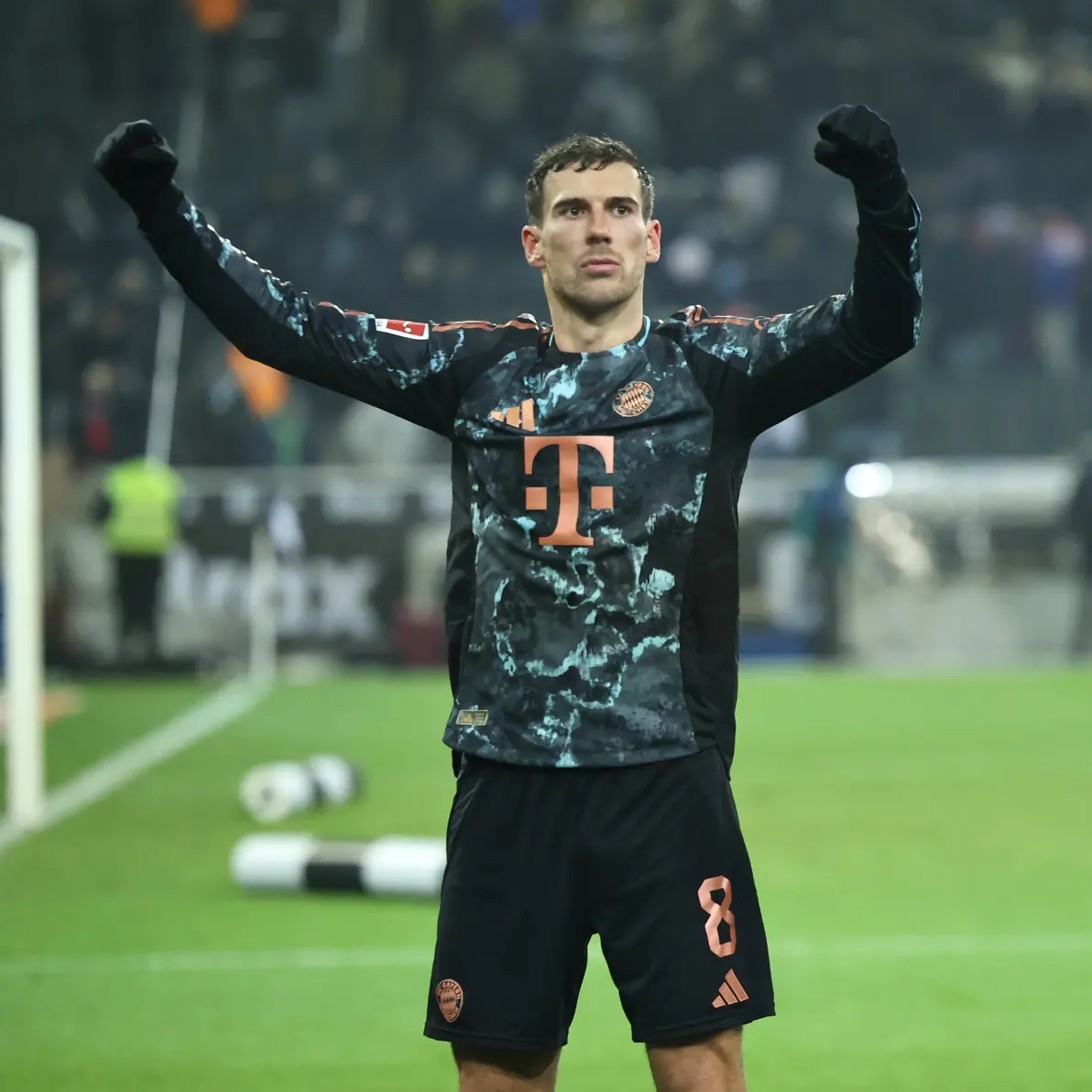 门兴格拉德巴赫迎意甲关键赛，今夜回应争议，话题不断，控场能力受关注-开云体育入口