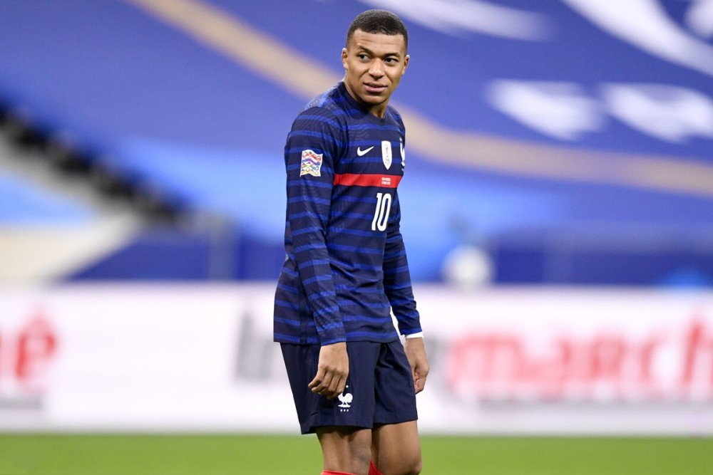 关于冲刺阶段全明星赛传出新动向；勒沃库森调整名单；管理层表态——悬念犹存；细节决定成败的信息-开云娱乐