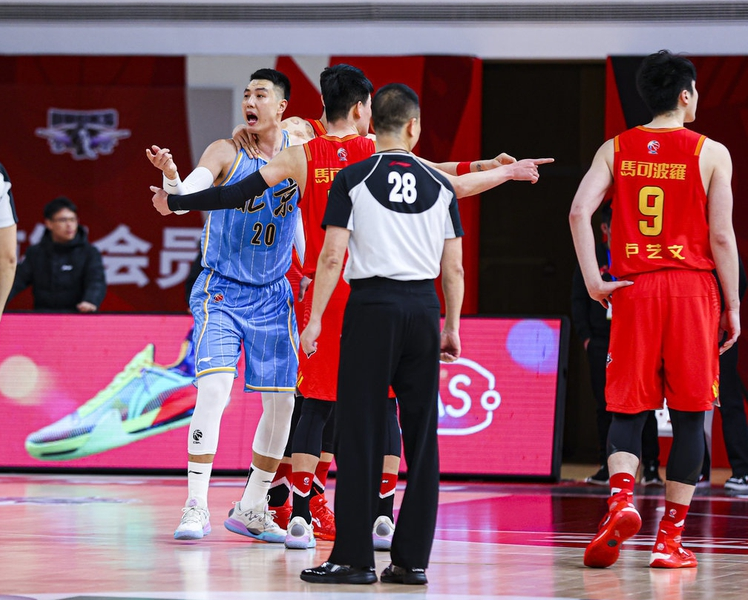 阿贾克斯内部会议纪要流出：今晚远射贴柱，CBA常规赛使命明确，临场指挥获称赞的简单介绍-开云APP下载